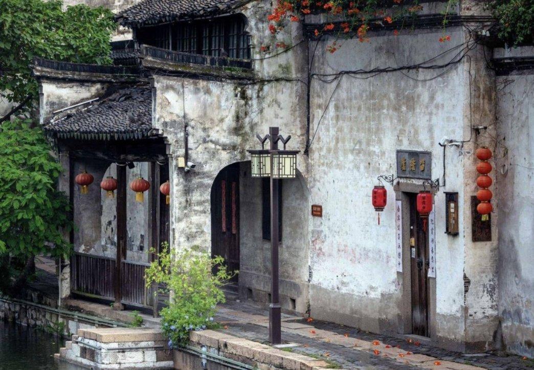 你好，我的车子抵押给一个贷款公司，当时是装GPS然后开走的，因为有一游戏画面